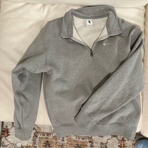 Nike Men's Zip-Up Sweater in Gray
